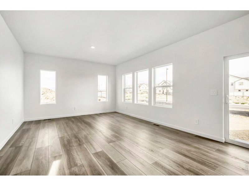 Spacious, unfurnished interior of a new home in Kinston, Loveland (Image 12).