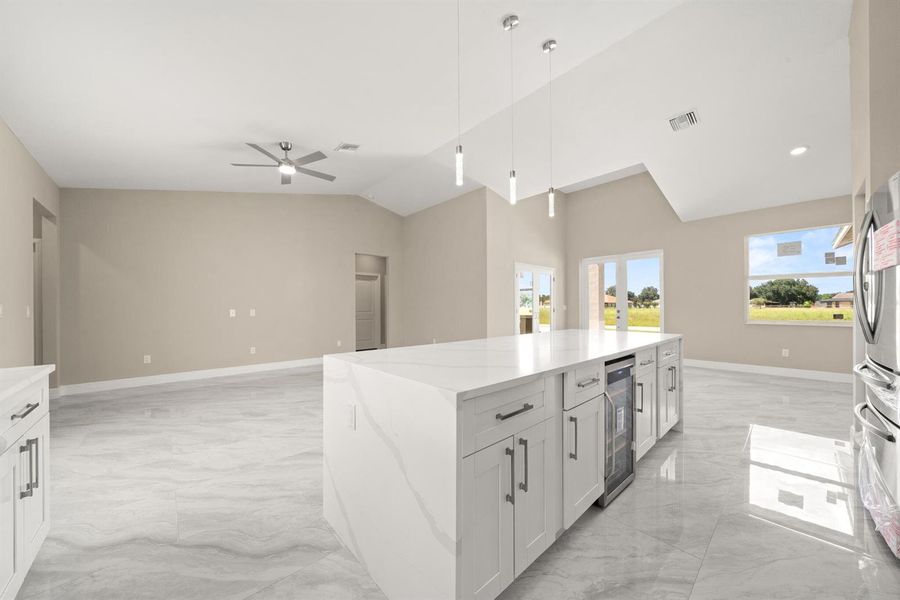 interior - kitchen 7