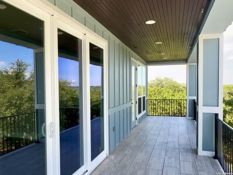 Exterior details and patio area of a home in , Canyon Lake (Image 14).