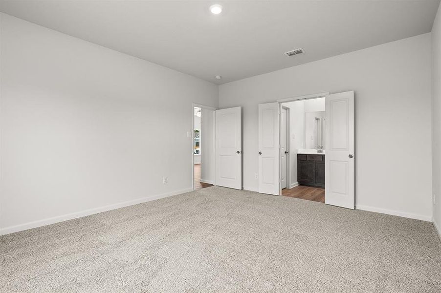 Spacious, unfurnished interior of a new home in Big Sky Estates, Ponder (Image 7).