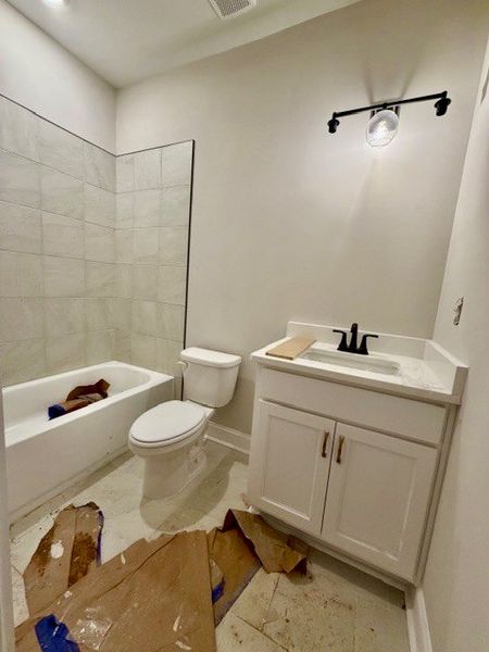 Image 21 of a home in Lakefield.