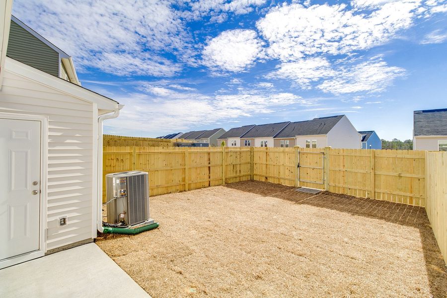 Exterior details and patio area of a home in Astoria, Columbia (Image 4).