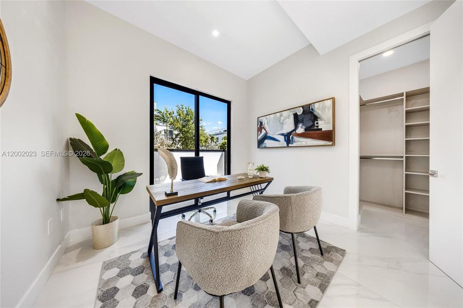 Furnished interior view inside a new home in , Fort Lauderdale (Image 9).