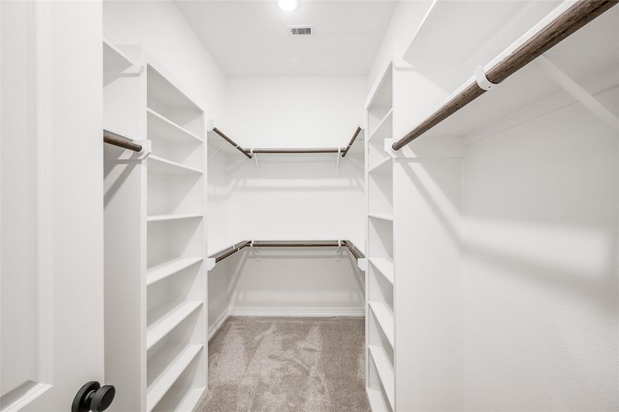 Spacious, unfurnished interior of a new home in , Missouri City (Image 27).