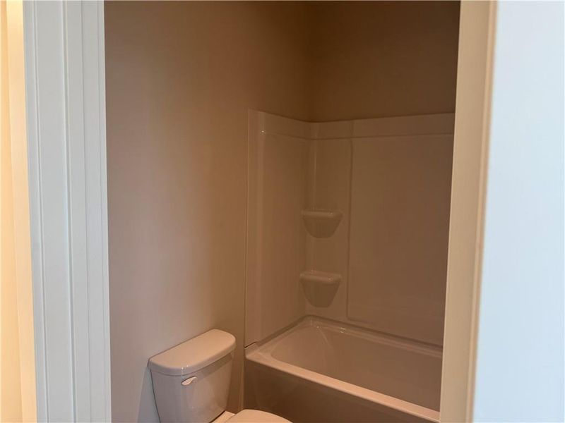 Image 104 of a home in Rosewood Lake Estates.