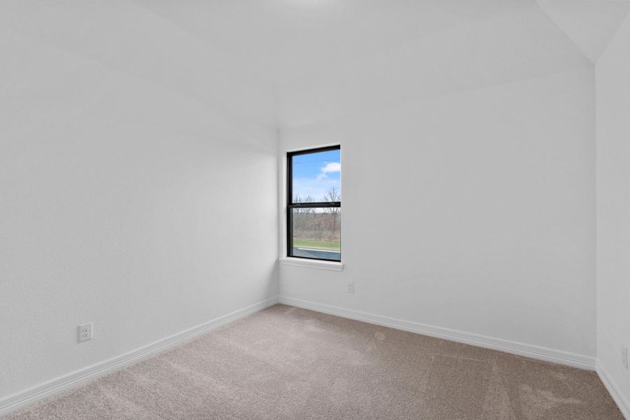 Spacious, unfurnished interior of a new home in Austin Point, Richmond (Image 27).