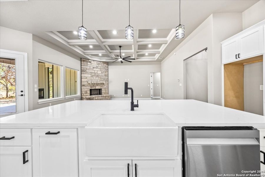 Furnished interior view inside a new home in , La Vernia (Image 5).