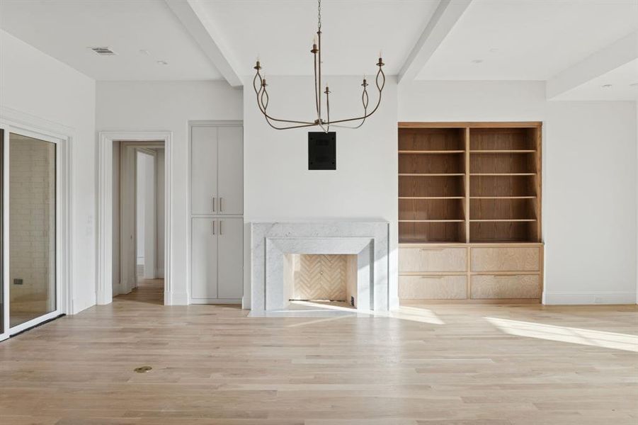 Furnished interior view inside a new home in , Colleyville (Image 7).