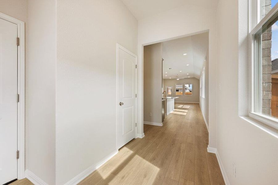 Spacious, unfurnished interior of a new home in La Cima, San Marcos (Image 25).