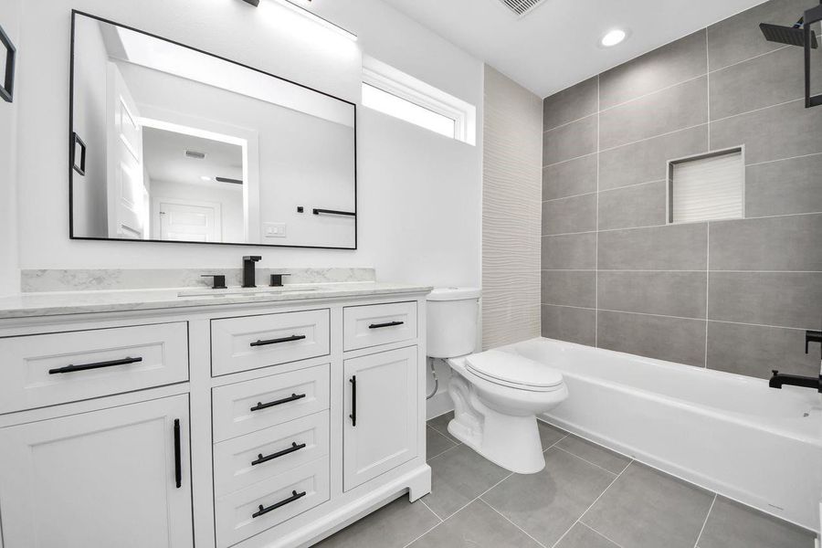 Furnished interior view inside a new home in , Houston (Image 16).