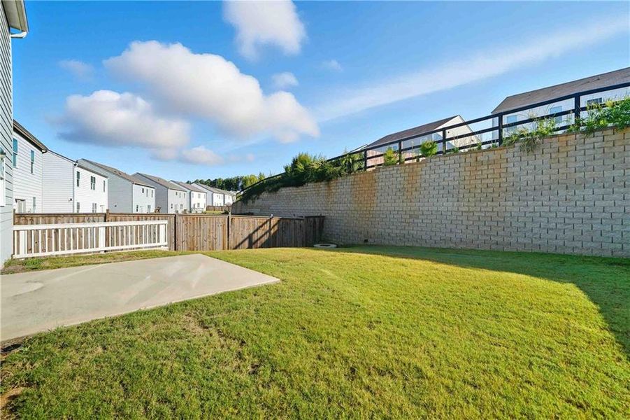 Exterior details and patio area of a home in , Dawsonville (Image 3).