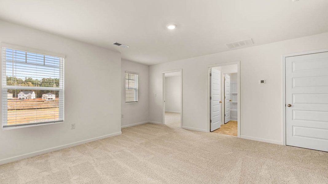 Representative unfurnished interior of a home built from the Dennis by D.R. Horton in Glenmaye, Hampton (Image 26).