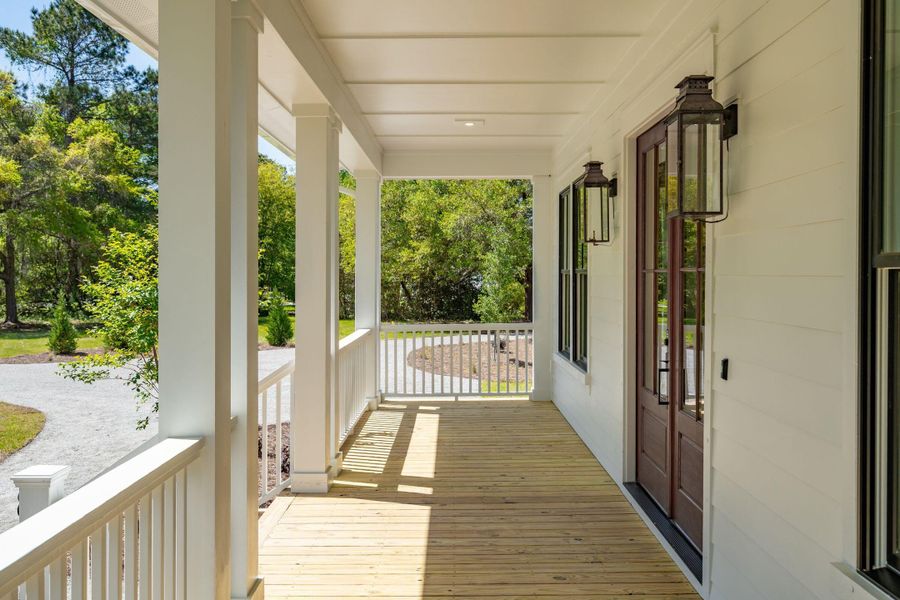 Exterior details and patio area of a home in , Johns Island (Image 3).