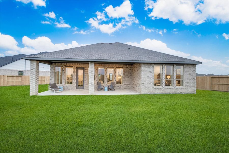Exterior details and patio area of a home in Anniston, Katy (Image 4).