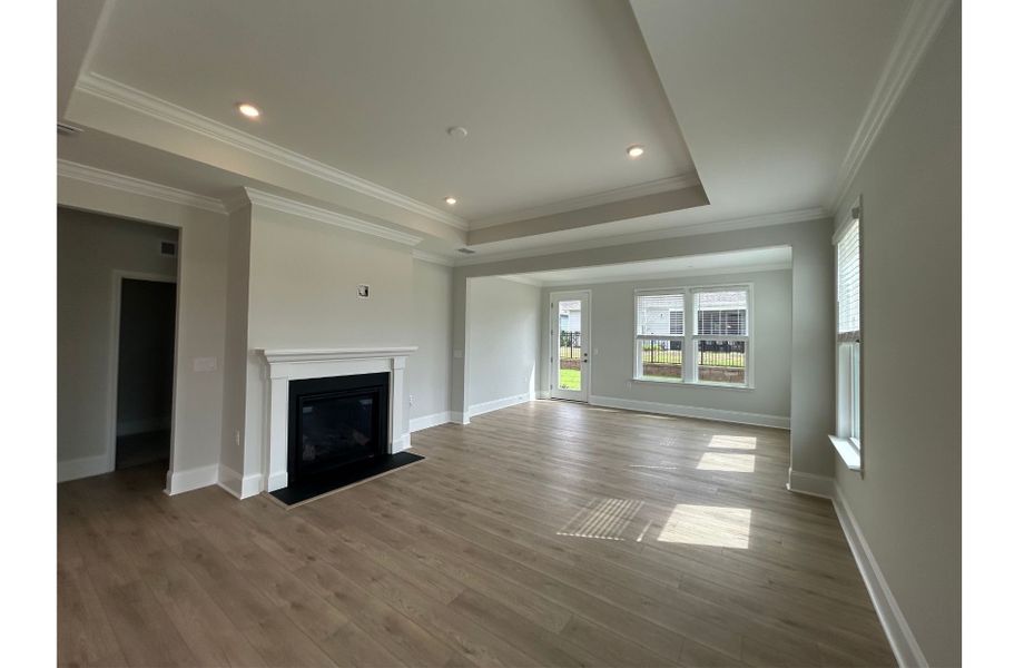 Spacious, unfurnished interior of a new home in The Haven at Riverlights, Wilmington (Image 12).