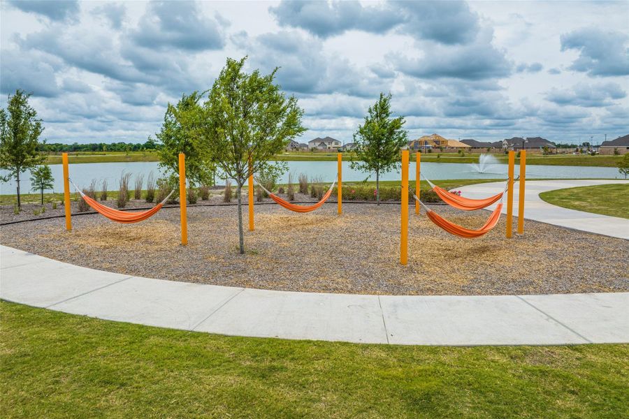 Community amenities in Windrose Green, Angleton (Image 34).