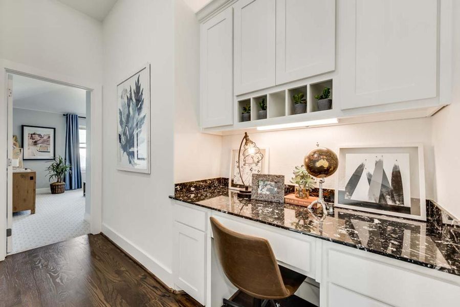 Representative furnished interior of a home built from the Grand Avery II by Grand Homes in Grand Oaks, Celina (Image 27).