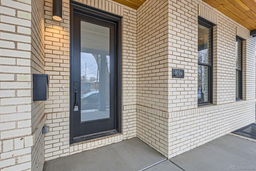 Image 38 of a home in .