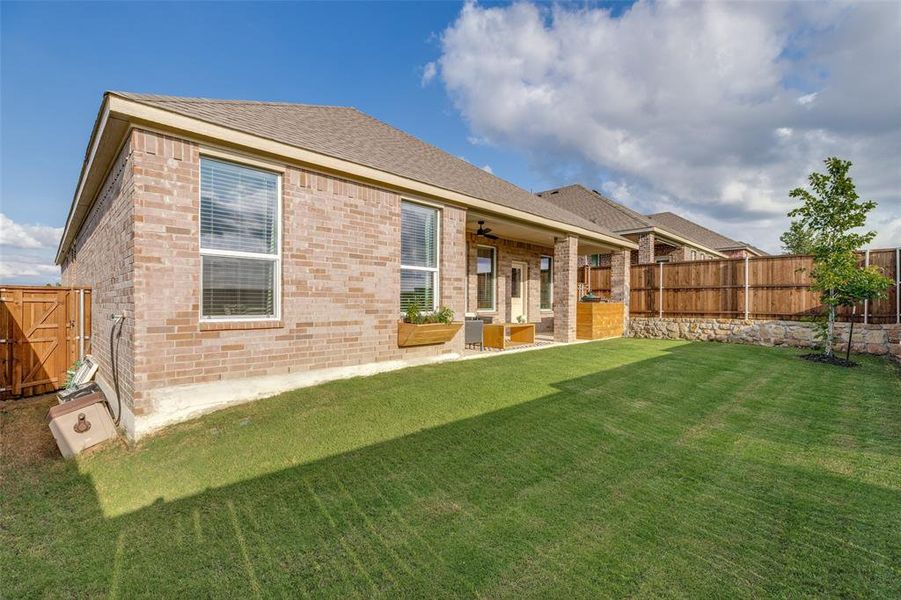 Exterior details and patio area of a home in Legacy Hills, Celina (Image 3).
