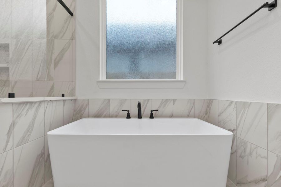 **Photos are representative of the floor plan and not of the actual home** **Photos are representative of the floor plan and not of the actual home**