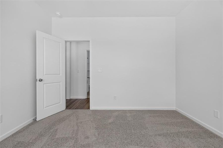 Spacious, unfurnished interior of a new home in , Athens (Image 19).