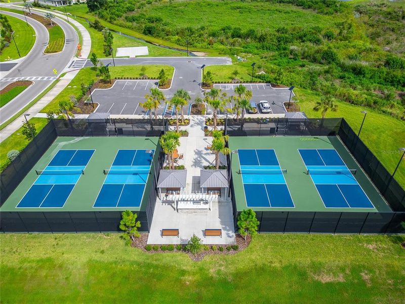 Community amenities in , Parrish (Image 58).