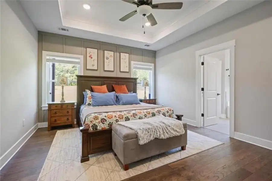 Furnished interior view inside a new home in , Dallas (Image 30).