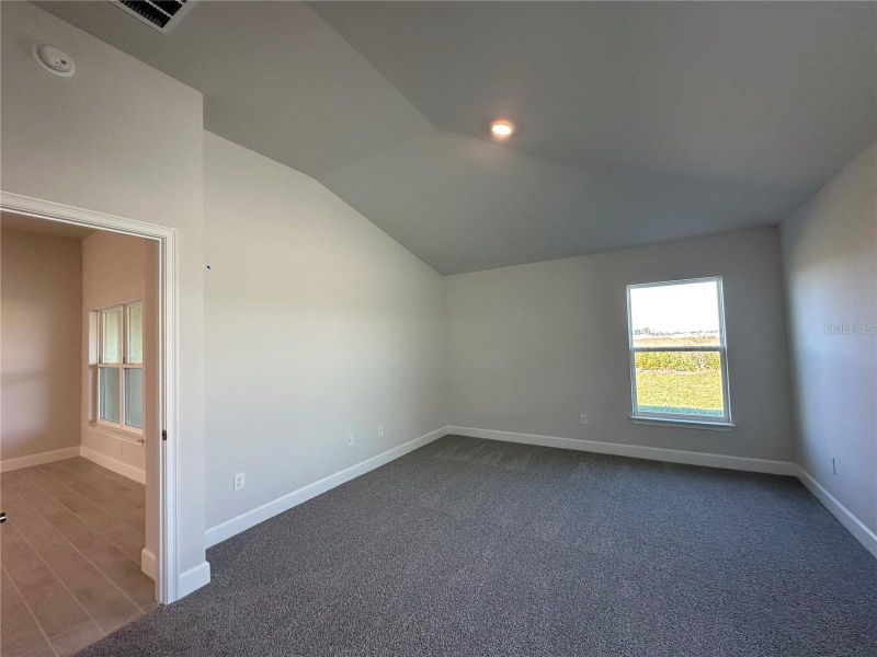 Spacious, unfurnished interior of a new home in Densan Park, Wildwood (Image 20).