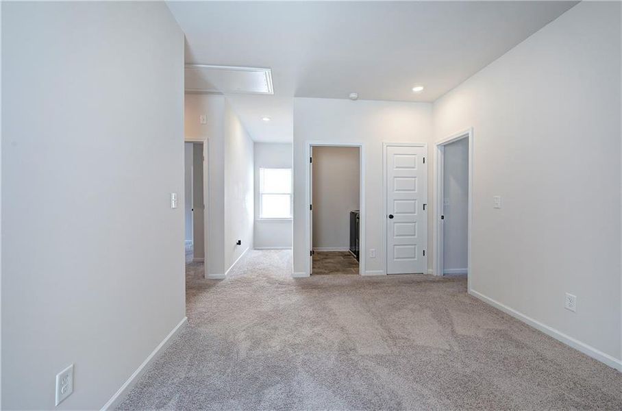 Spacious, unfurnished interior of a new home in , Cartersville (Image 32).