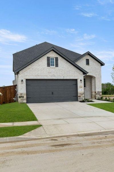 05. 2228 Aspen Chase - Front (4)