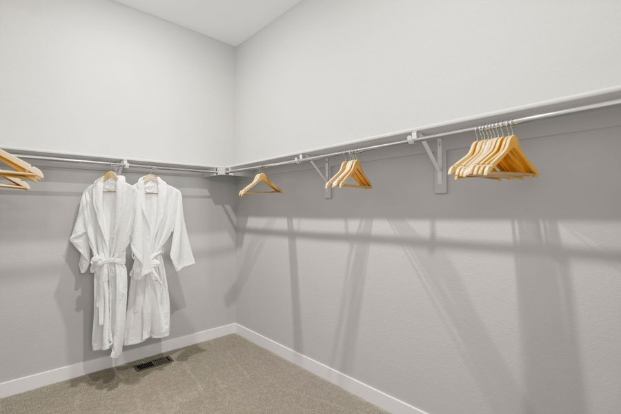 Representative unfurnished interior of a home built from the 5001 by Risewell Homes in Mead Crossing, Mead (Image 16).