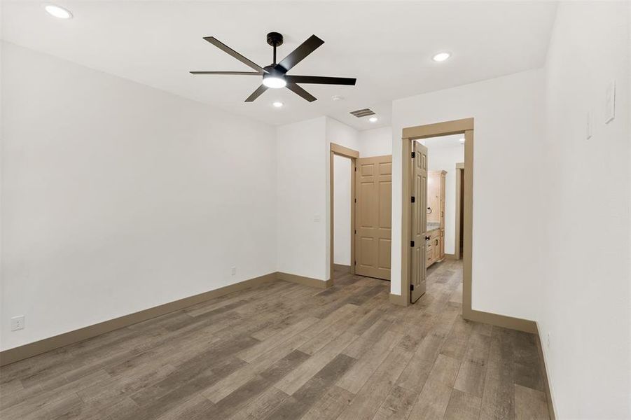 Spacious, unfurnished interior of a new home in , Star Harbor (Image 22).