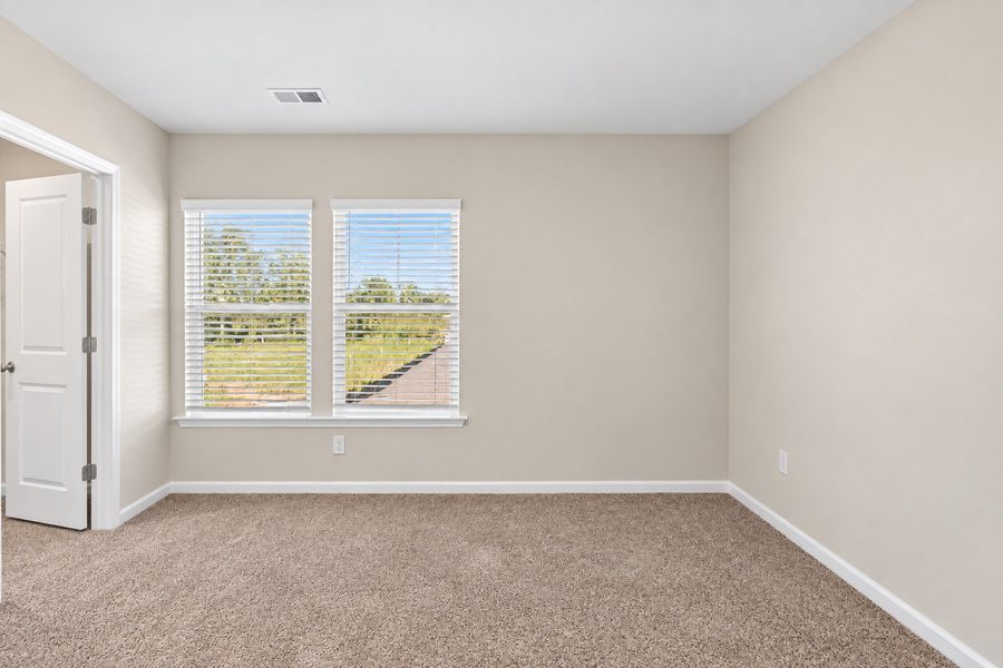 Spacious, unfurnished interior of a new home in Cameron Ridge, Columbia (Image 25). Spacious, unfurnished interior of a new home in Cameron Ridge, Columbia (Image 25).