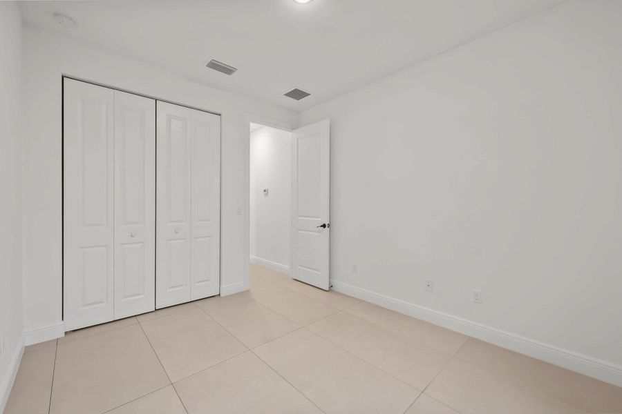 633 55th Street - 17.jpg-SMALL 633 55th Street - 17.jpg-SMALL