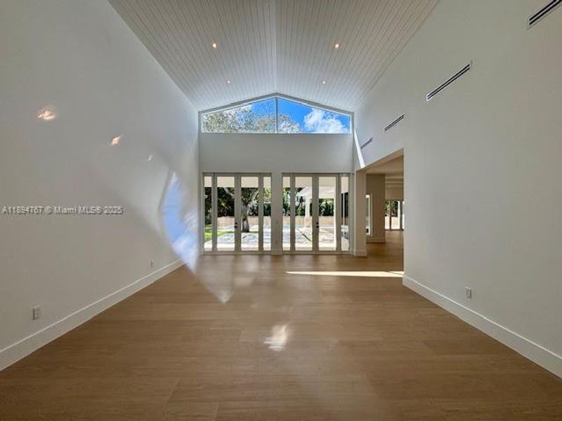 Spacious, unfurnished interior of a new home in , Pinecrest (Image 13). Spacious, unfurnished interior of a new home in , Pinecrest (Image 13).