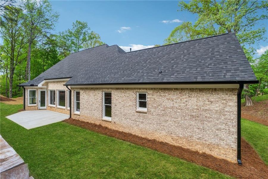 Exterior details and patio area of a home in , Gainesville (Image 3).