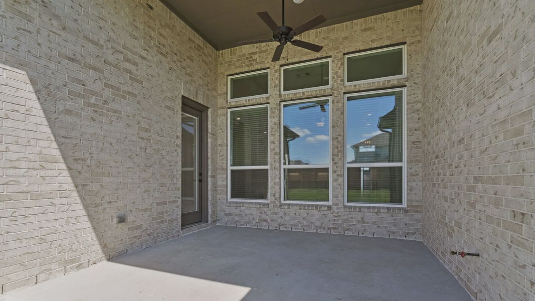 Exterior details and patio area of a home in Blue Heron, Mont Belvieu (Image 3). Exterior details and patio area of a home in Blue Heron, Mont Belvieu (Image 3).