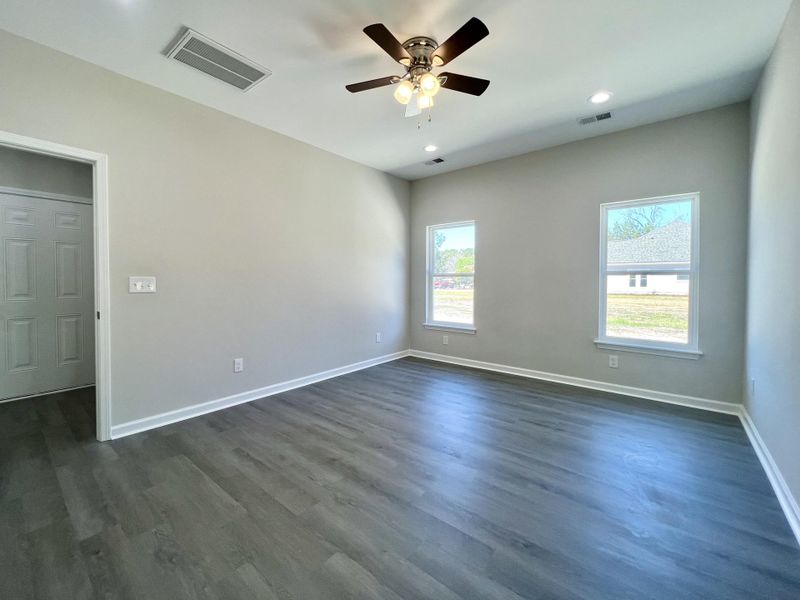 Spacious, unfurnished interior of a new home in , McClellanville (Image 17).