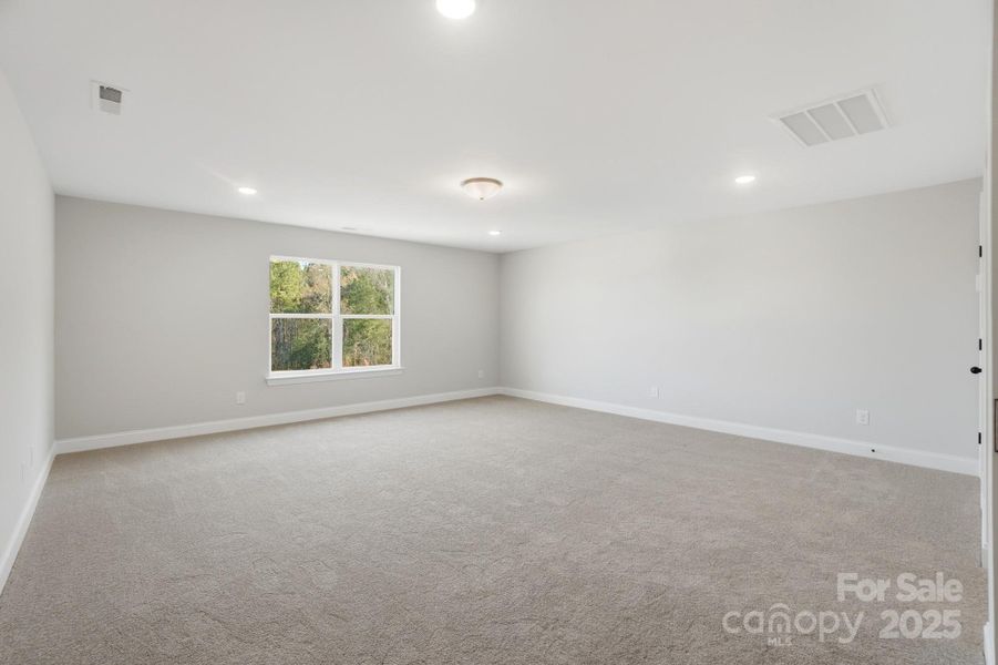 Spacious, unfurnished interior of a new home in Waterford Commons, Rock Hill (Image 17). Spacious, unfurnished interior of a new home in Waterford Commons, Rock Hill (Image 17).
