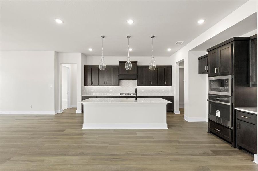 09. 4124 Seminole - Kitchen