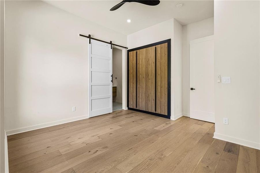 Spacious, unfurnished interior of a new home in , Atlanta (Image 38).
