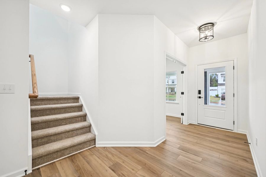 Representative images and renderings are for illustrative purposes. Actual structural options and design finishes of home may vary. Representative images and renderings are for illustrative purposes. Actual structural options and design finishes of home may vary.