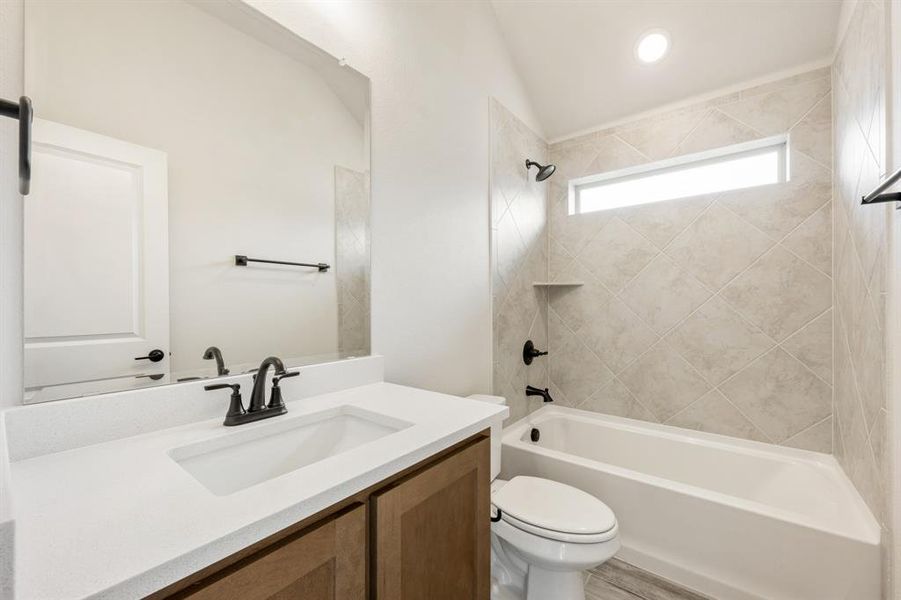 Furnished interior view inside a new home in Timberbrook, Justin (Image 13). Furnished interior view inside a new home in Timberbrook, Justin (Image 13).