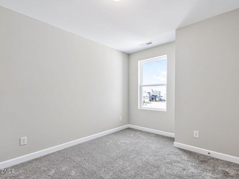029-1280x960-bedroom