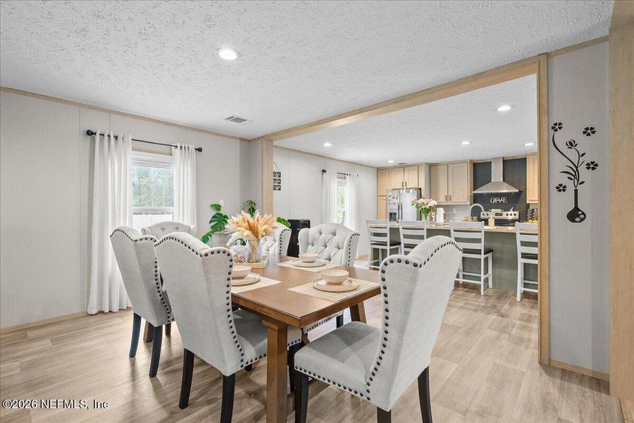 Furnished interior view inside a new home in , Palatka (Image 6).