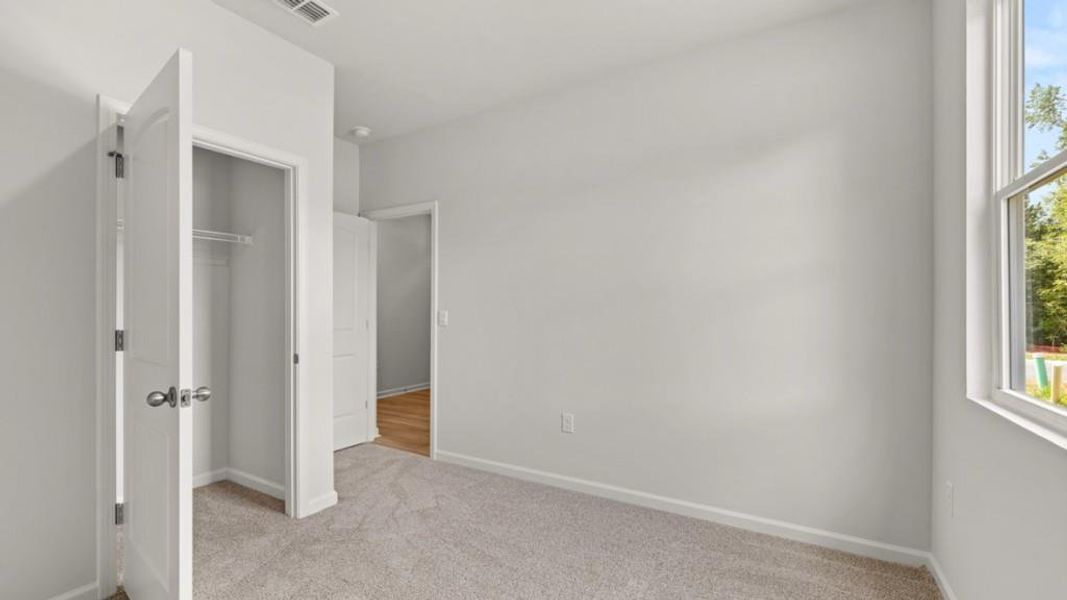 Spacious, unfurnished interior of a new home in Northberry, Rome (Image 18).