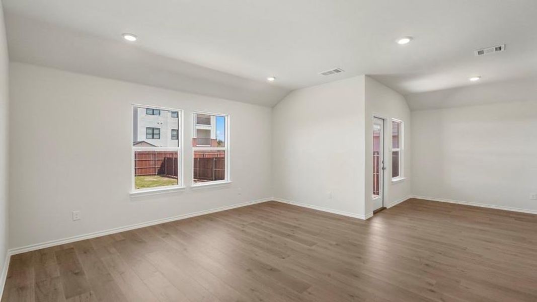 Spacious, unfurnished interior of a new home in Creeks at Burnett Trail, Canton (Image 16). Spacious, unfurnished interior of a new home in Creeks at Burnett Trail, Canton (Image 16).