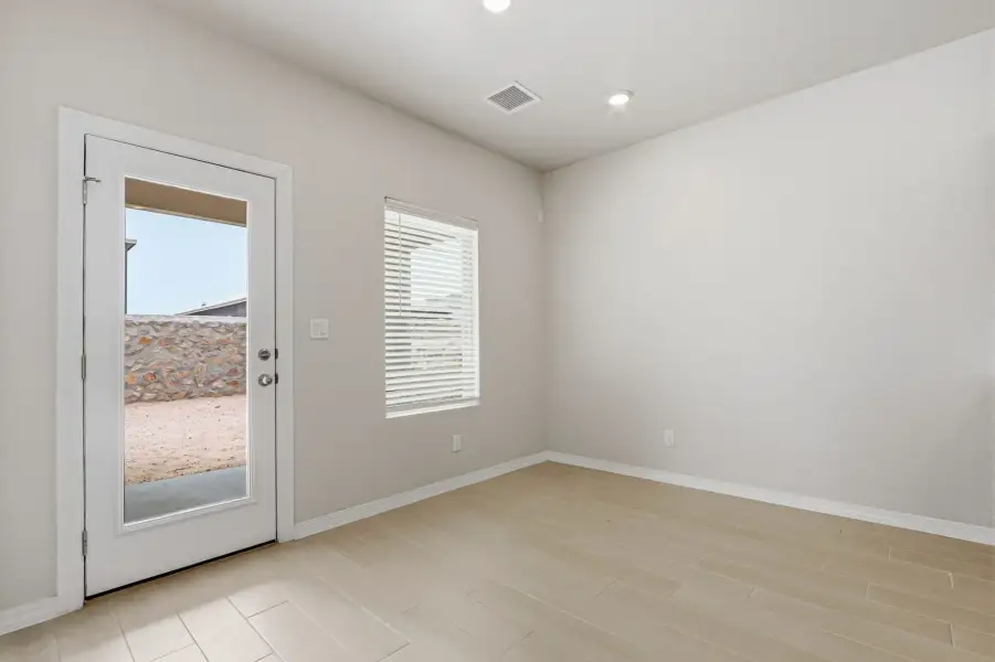 Representative unfurnished interior of a home built from the Poppy by View Homes in Paseo del Este, El Paso (Image 23).