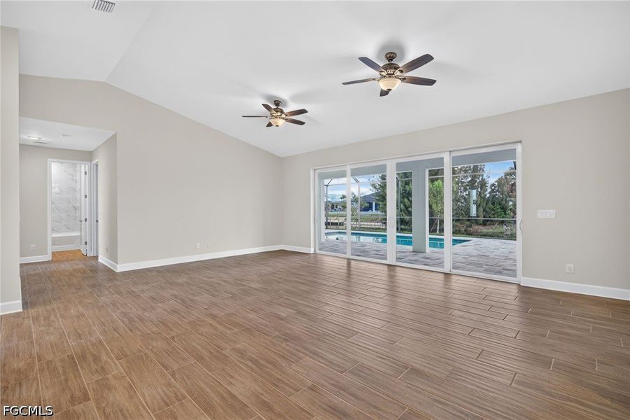 Spacious, unfurnished interior of a new home in Cape Coral, Cape Coral (Image 31). Spacious, unfurnished interior of a new home in Cape Coral, Cape Coral (Image 31).