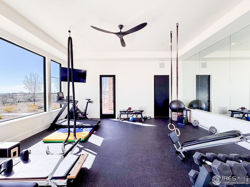 Community amenities in , Longmont (Image 33). Community amenities in , Longmont (Image 33).